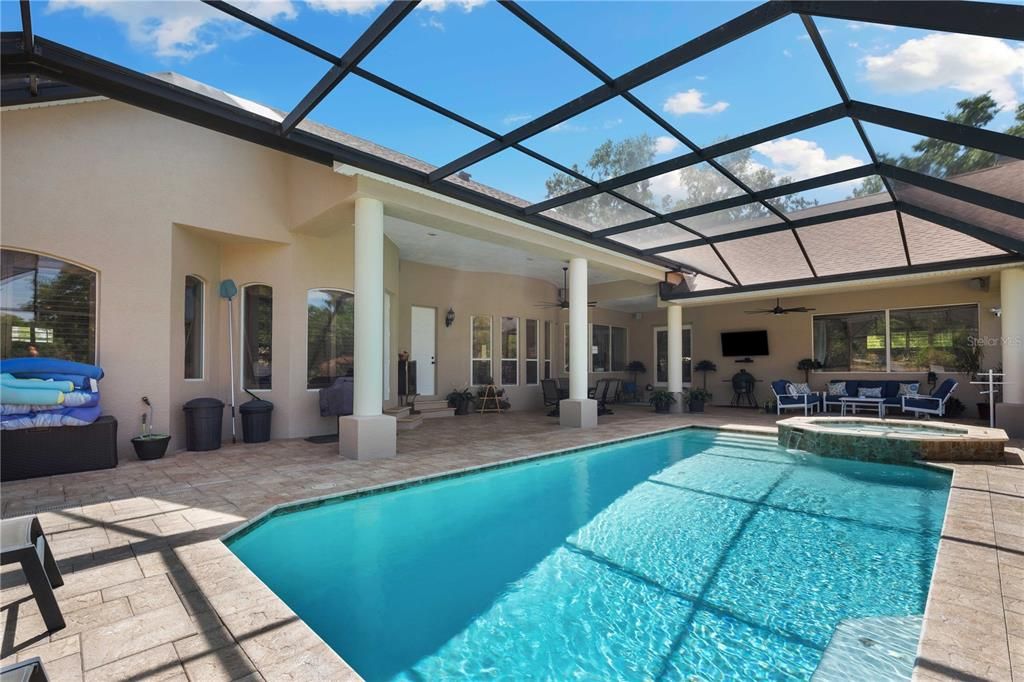 En Venta: $1,395,000 (4 camas, 3 baños, 3769 Pies cuadrados)