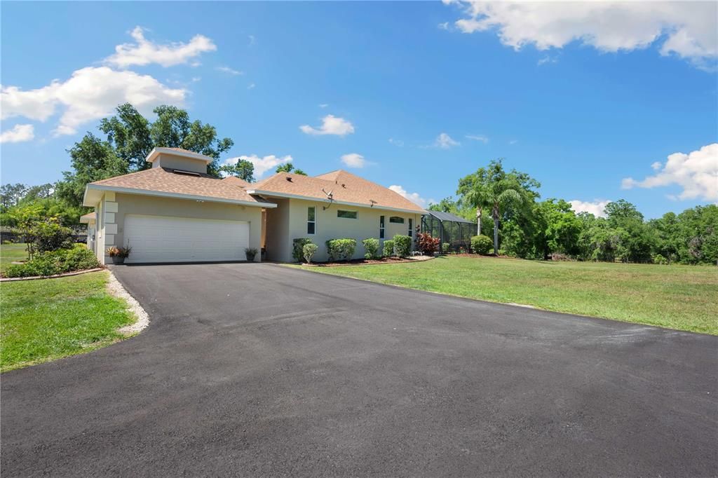 En Venta: $1,395,000 (4 camas, 3 baños, 3769 Pies cuadrados)