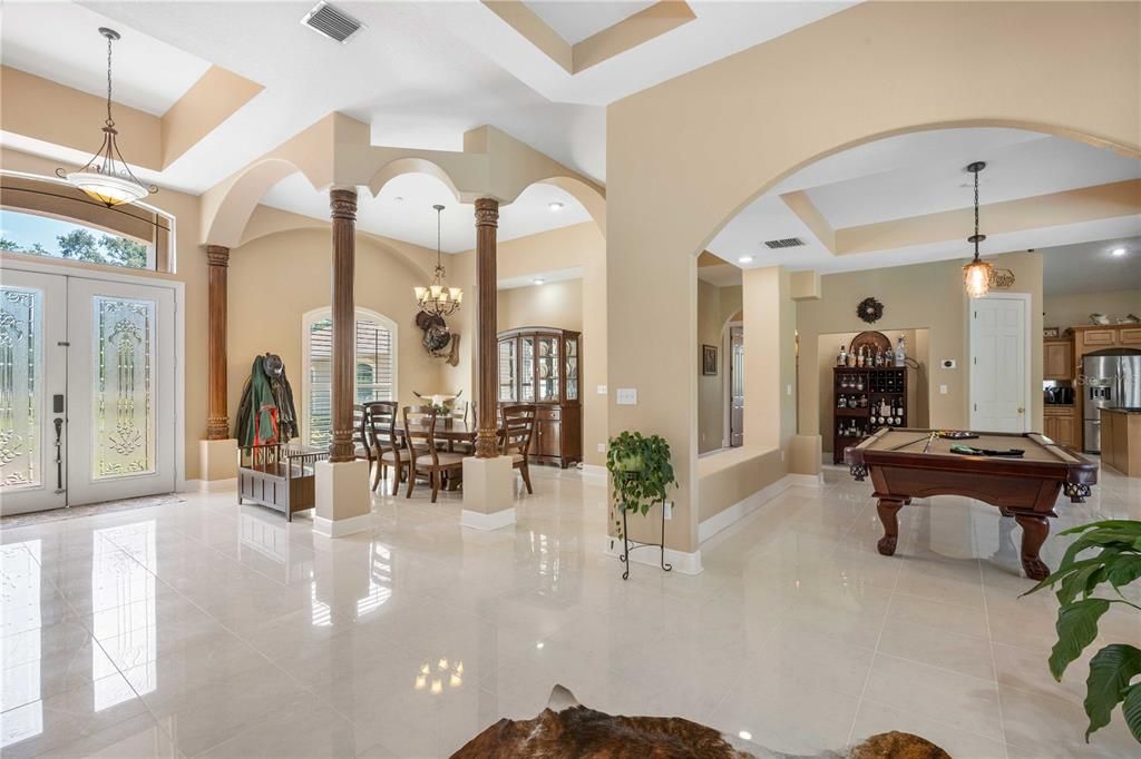 En Venta: $1,395,000 (4 camas, 3 baños, 3769 Pies cuadrados)