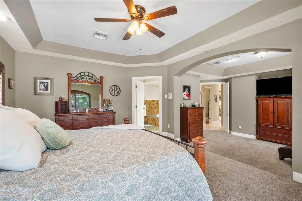 En Venta: $1,395,000 (4 camas, 3 baños, 3769 Pies cuadrados)