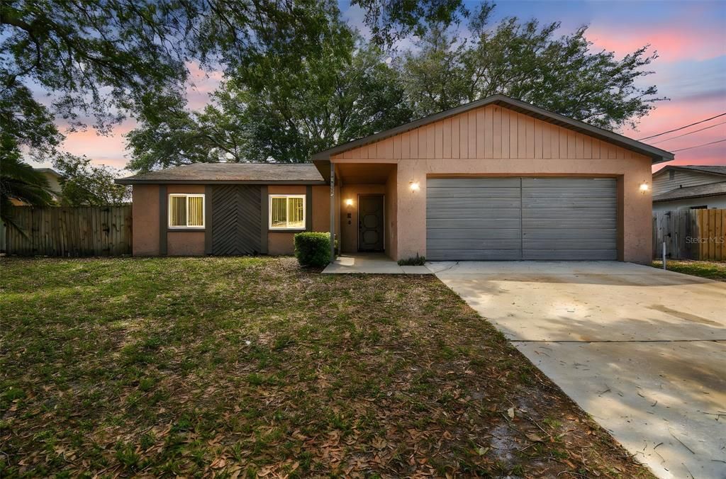 Recently Sold: $252,000 (3 beds, 2 baths, 1448 Square Feet)