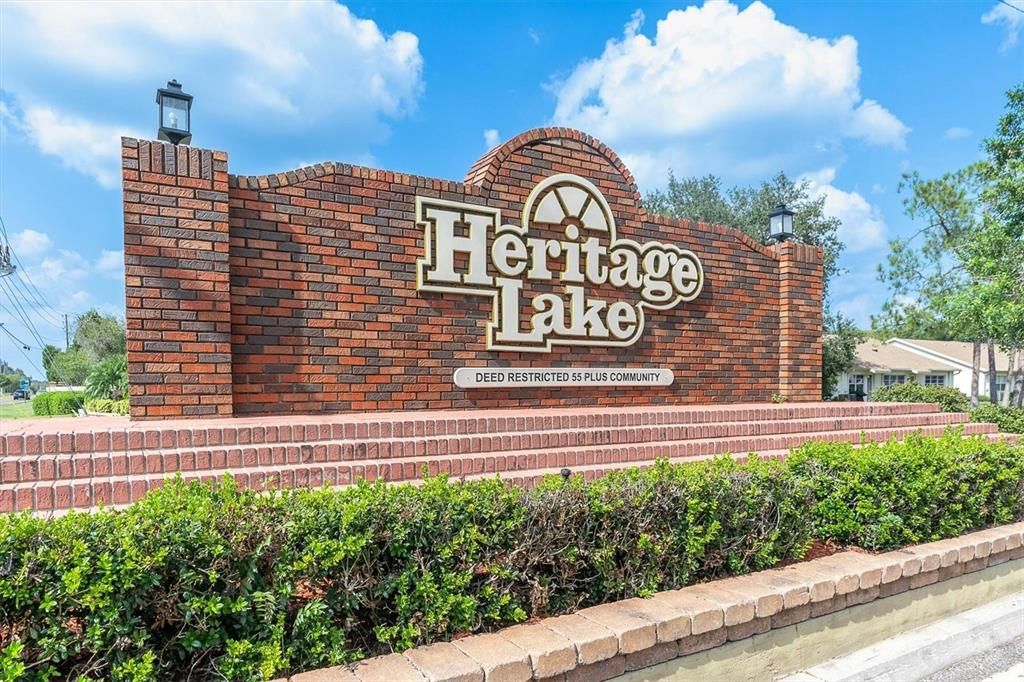 Под контрактом: $144,900 (2 спален, 2 ванн, 1135 Квадратных фут)