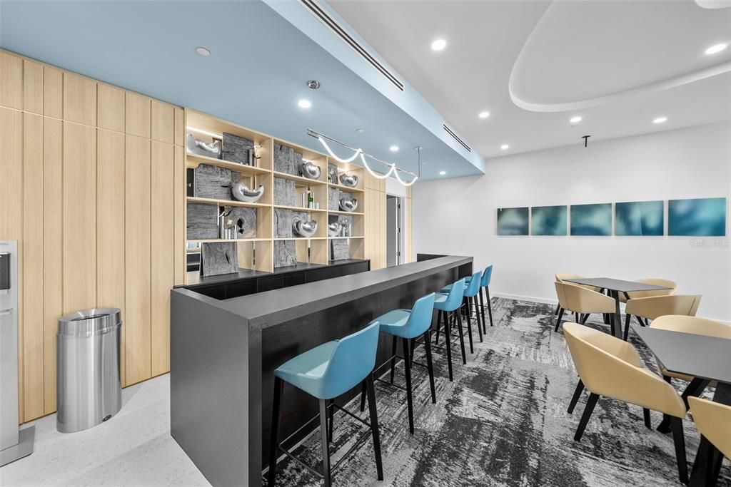 For Sale: $2,099,000 (2 beds, 3 baths, 2185 Square Feet)