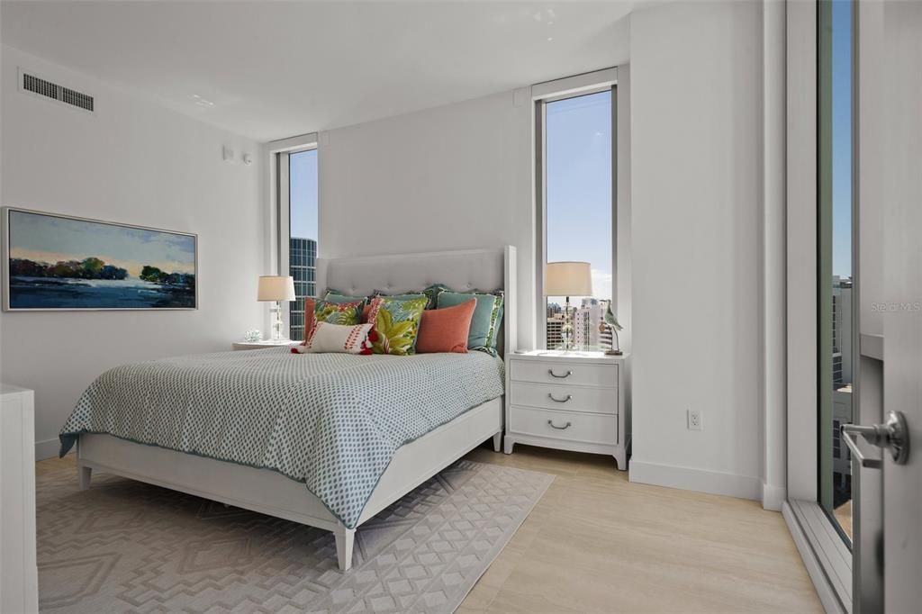 For Sale: $2,099,000 (2 beds, 3 baths, 2185 Square Feet)