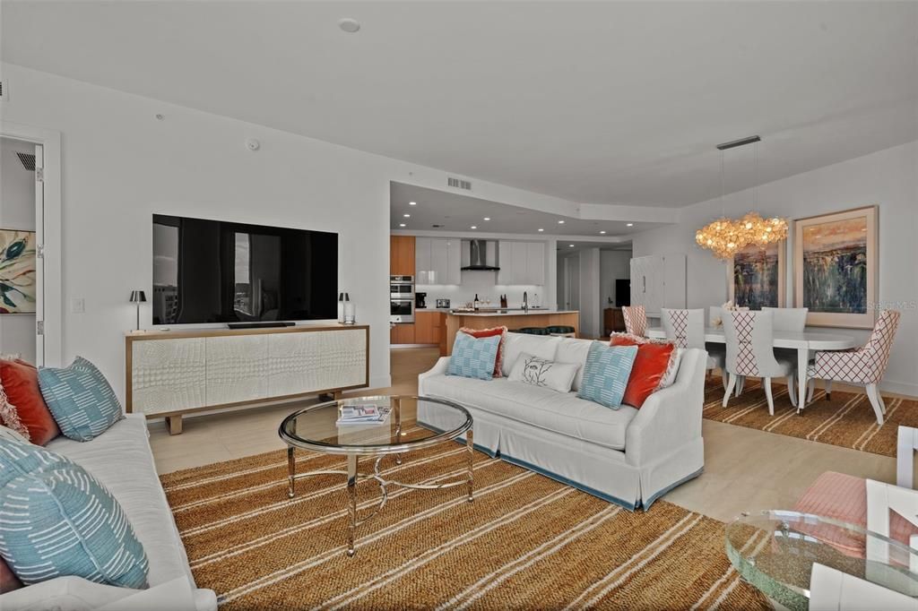 For Sale: $2,099,000 (2 beds, 3 baths, 2185 Square Feet)