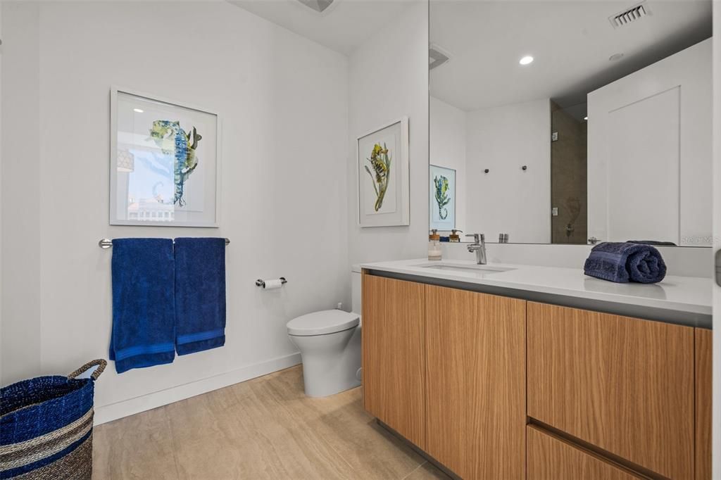 For Sale: $2,099,000 (2 beds, 3 baths, 2185 Square Feet)