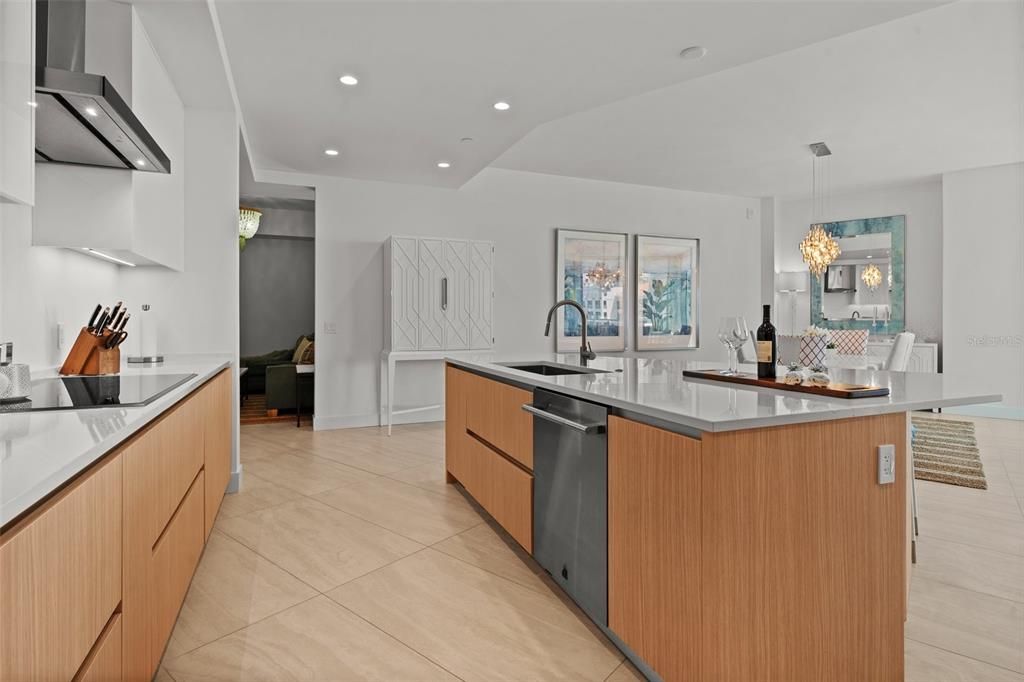 For Sale: $2,099,000 (2 beds, 3 baths, 2185 Square Feet)