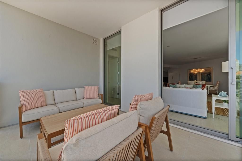 For Sale: $2,099,000 (2 beds, 3 baths, 2185 Square Feet)