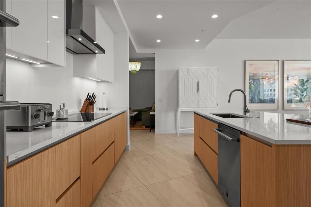 For Sale: $2,099,000 (2 beds, 3 baths, 2185 Square Feet)