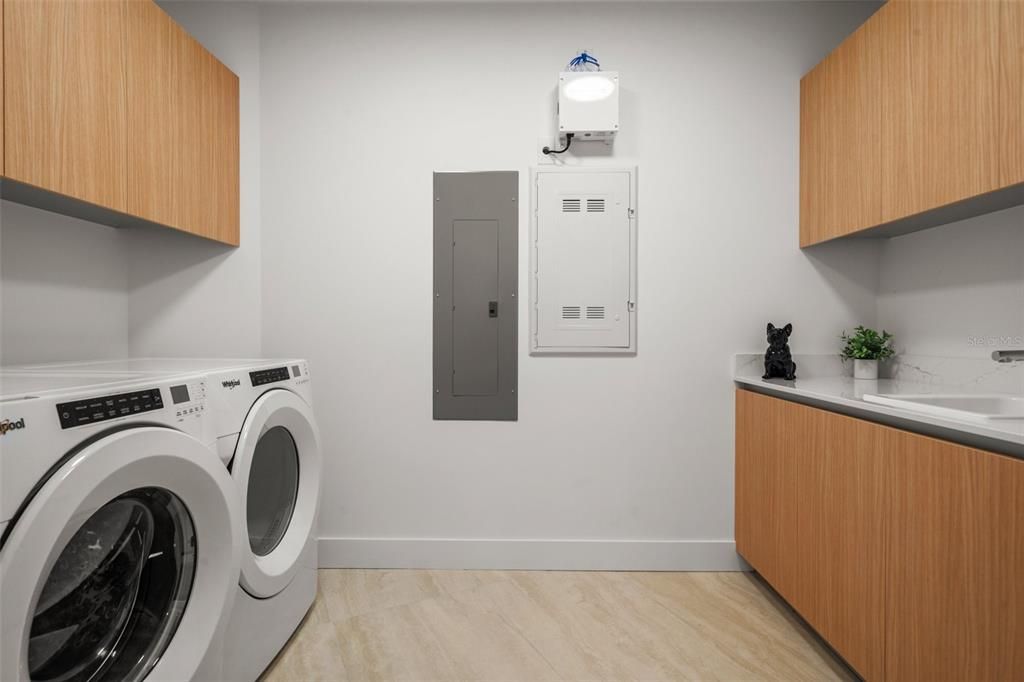 For Sale: $2,099,000 (2 beds, 3 baths, 2185 Square Feet)