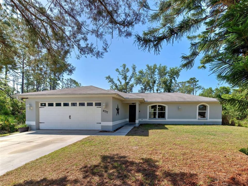 Недавно продано: $265,000 (3 спален, 2 ванн, 1212 Квадратных фут)