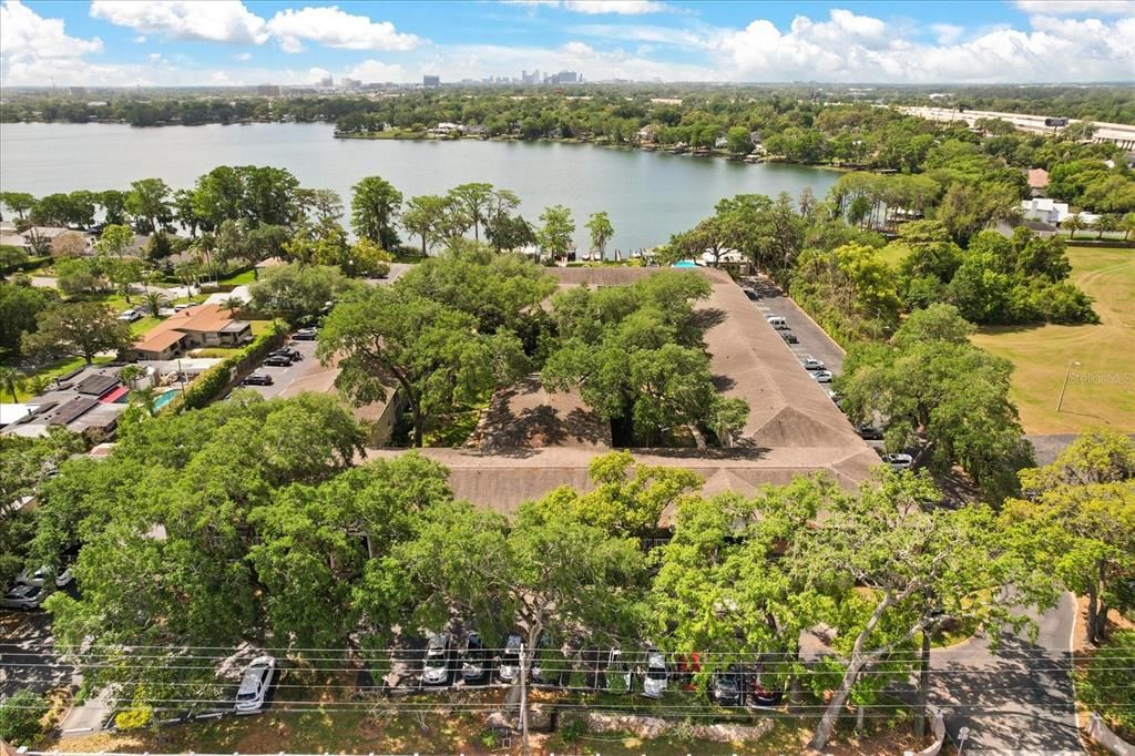 待售: $195,000 (2 贝兹, 2 浴室, 956 平方英尺)