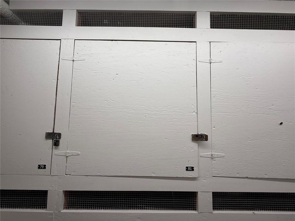 待售: $195,000 (2 贝兹, 2 浴室, 956 平方英尺)