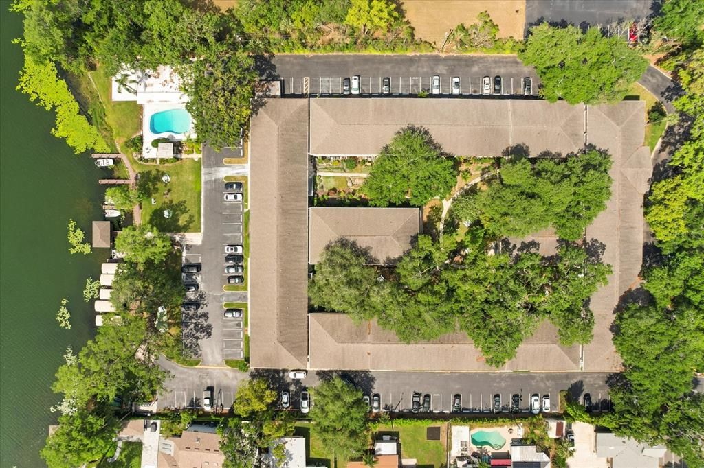 待售: $195,000 (2 贝兹, 2 浴室, 956 平方英尺)