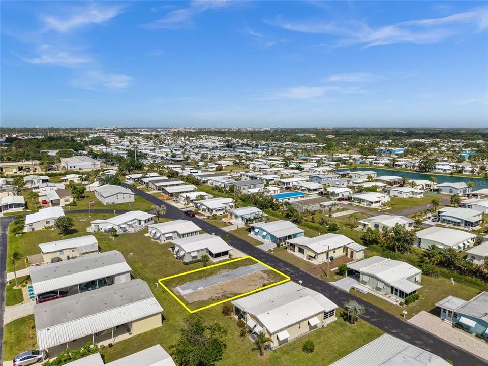 En Venta: $72,000 (0.10 acres)