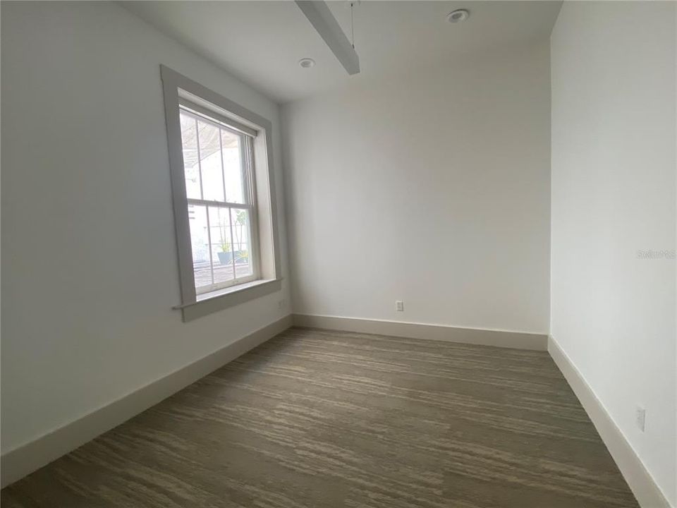 На продажу: $25,200 (0 спален, 0 ванн, 6132 Квадратных фут)