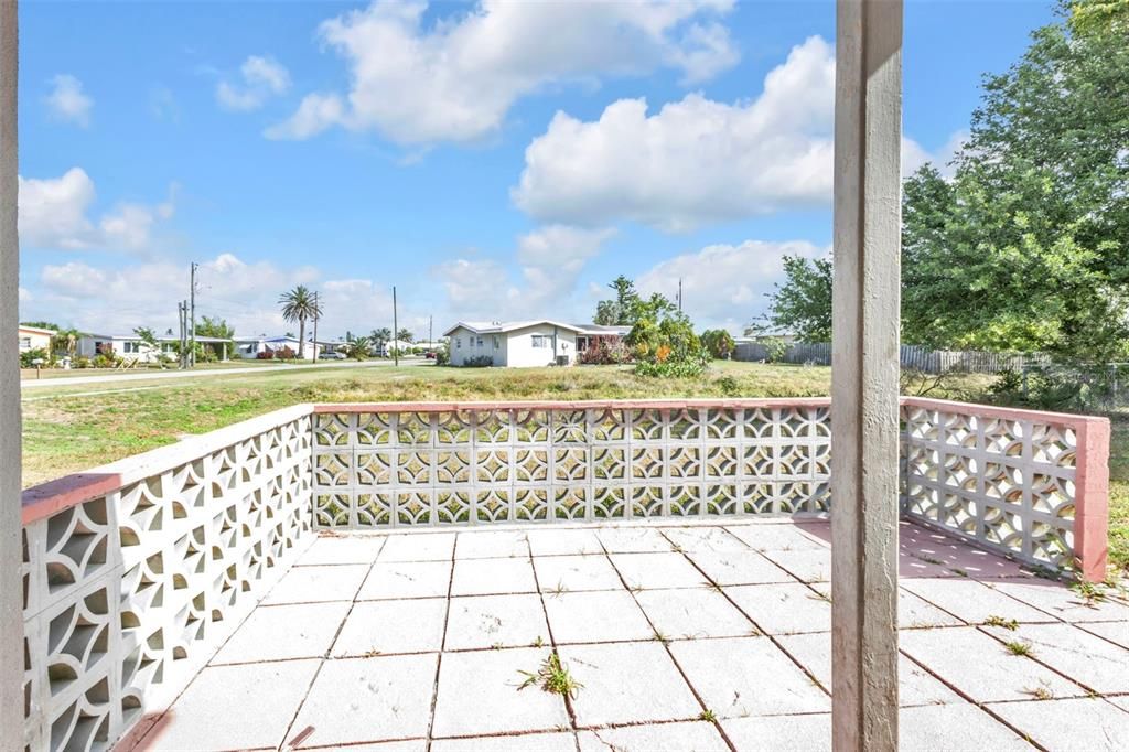 待售: $299,000 (5 贝兹, 0 浴室, 1959 平方英尺)