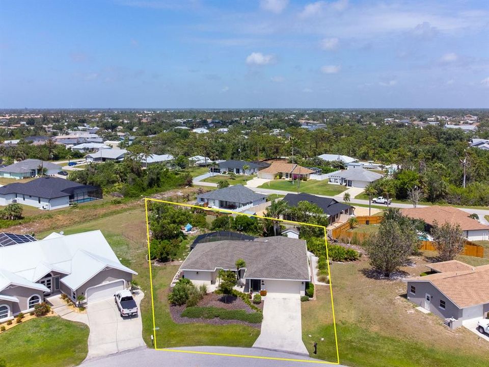 Recently Sold: $448,500 (3 beds, 2 baths, 1951 Square Feet)