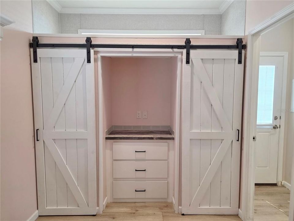 待售: $345,000 (1 贝兹, 1 浴室, 515 平方英尺)