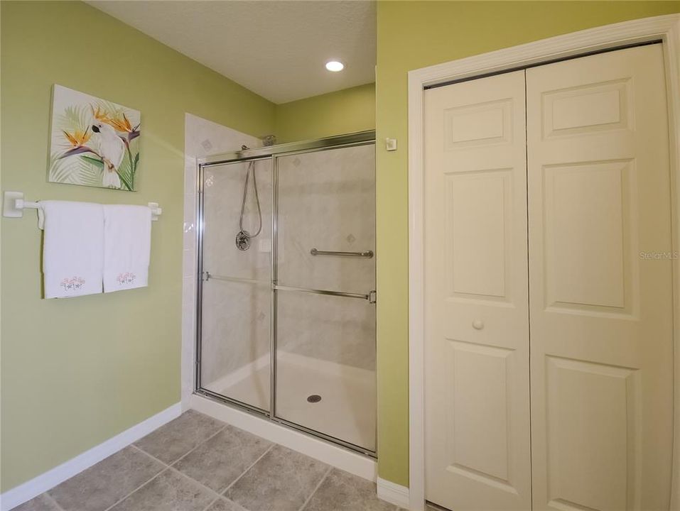 For Sale: $480,000 (3 beds, 2 baths, 1712 Square Feet)