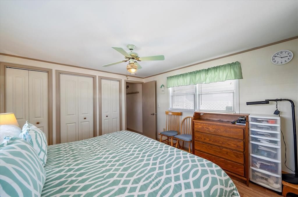 For Sale: $240,000 (2 beds, 2 baths, 648 Square Feet)