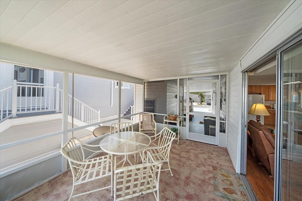 For Sale: $240,000 (2 beds, 2 baths, 648 Square Feet)