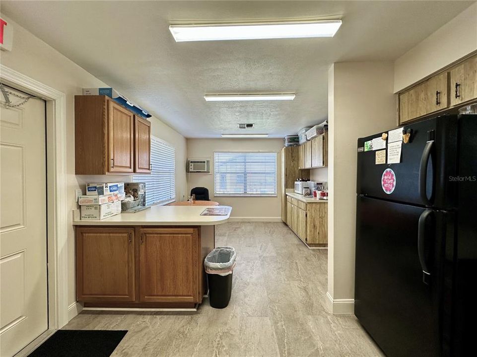 На продажу: $127,000 (2 спален, 2 ванн, 864 Квадратных фут)