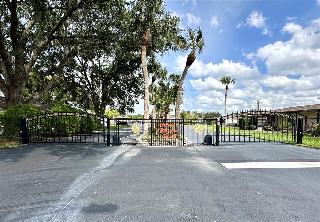 На продажу: $127,000 (2 спален, 2 ванн, 864 Квадратных фут)