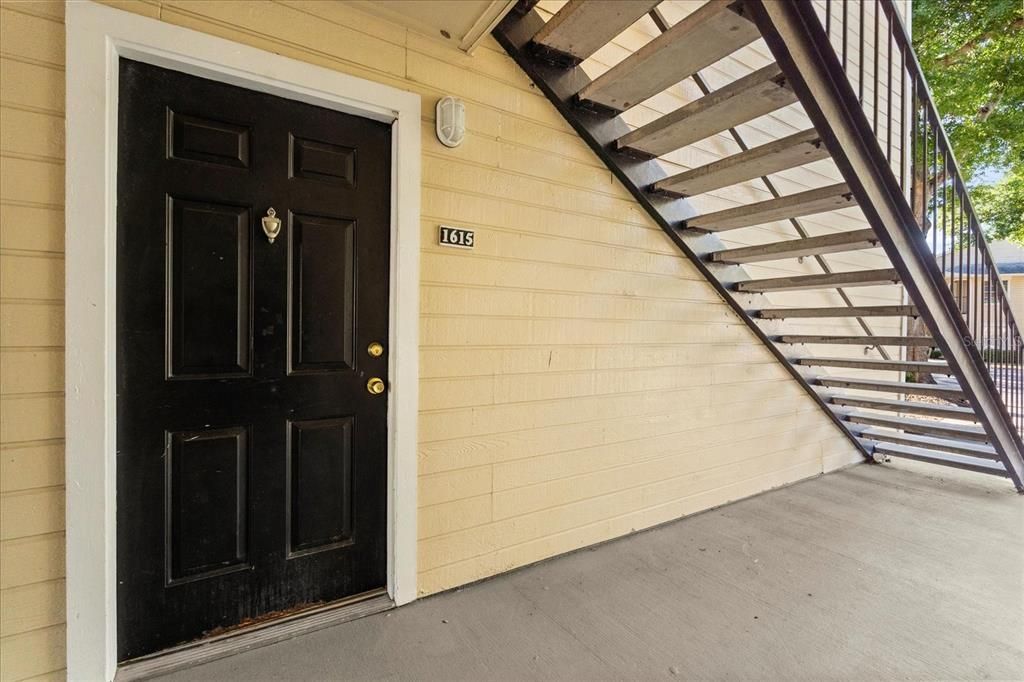 For Sale: $108,999 (1 beds, 1 baths, 627 Square Feet)