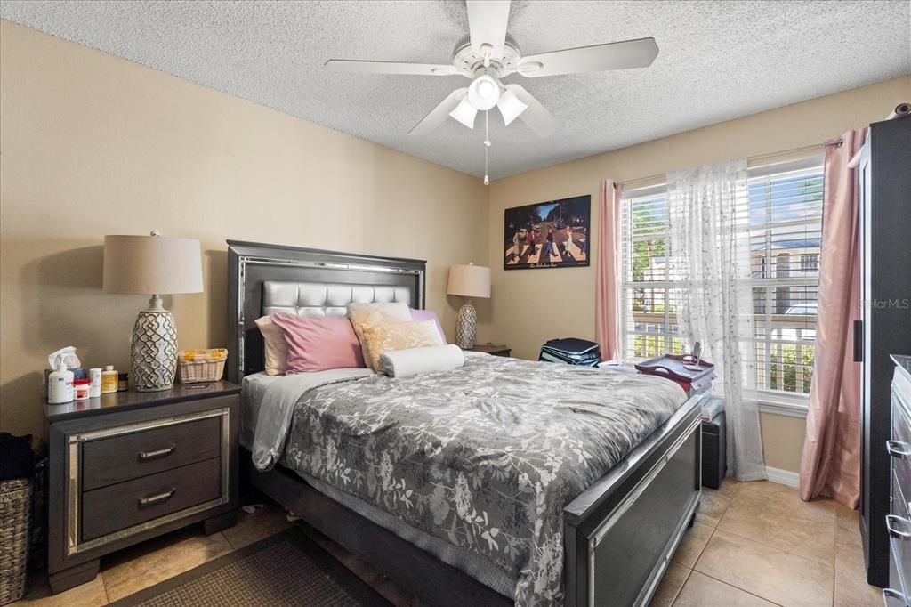 For Sale: $108,999 (1 beds, 1 baths, 627 Square Feet)