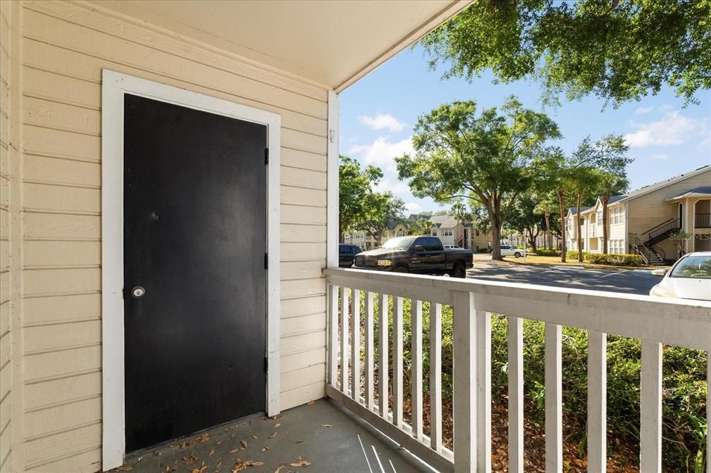 For Sale: $108,999 (1 beds, 1 baths, 627 Square Feet)