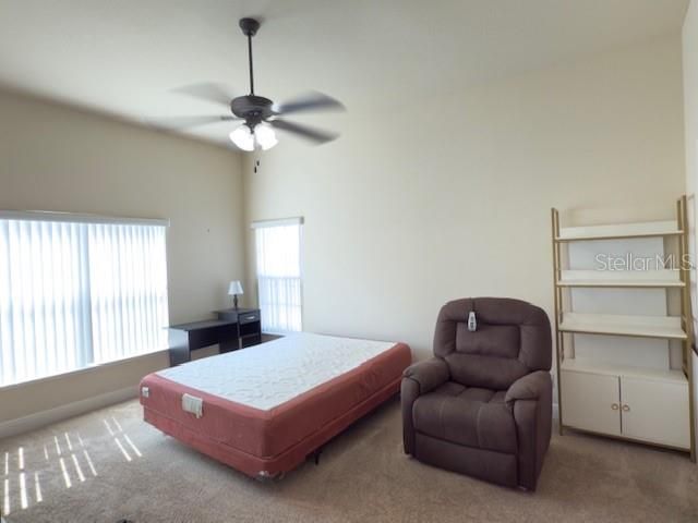 待售: $272,000 (2 贝兹, 2 浴室, 1134 平方英尺)