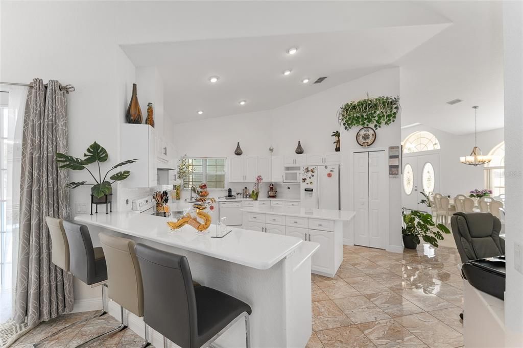 待售: $679,000 (3 贝兹, 3 浴室, 2637 平方英尺)