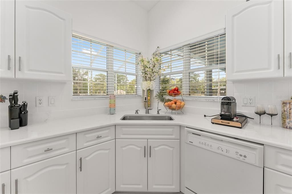 待售: $679,000 (3 贝兹, 3 浴室, 2637 平方英尺)