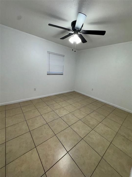 В аренду: $1,229 (2 спален, 1 ванн, 1028 Квадратных фут)