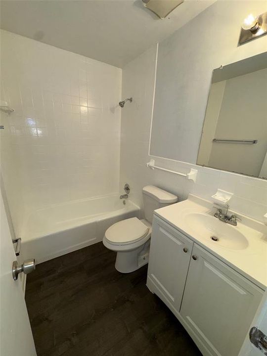 В аренду: $1,229 (2 спален, 1 ванн, 1028 Квадратных фут)