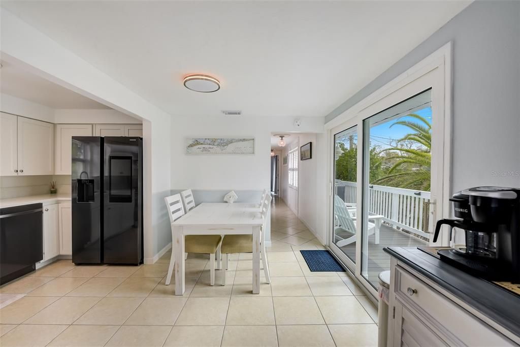 Activo con contrato: $835,000 (2 camas, 1 baños, 976 Pies cuadrados)