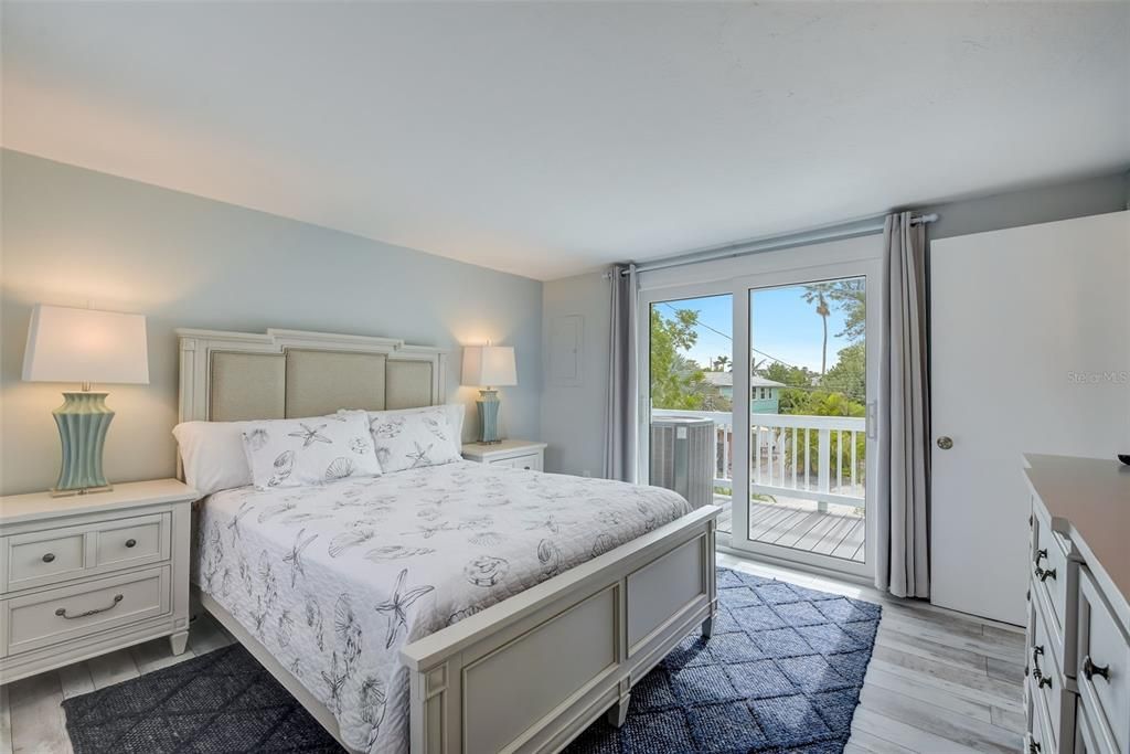 Activo con contrato: $835,000 (2 camas, 1 baños, 976 Pies cuadrados)