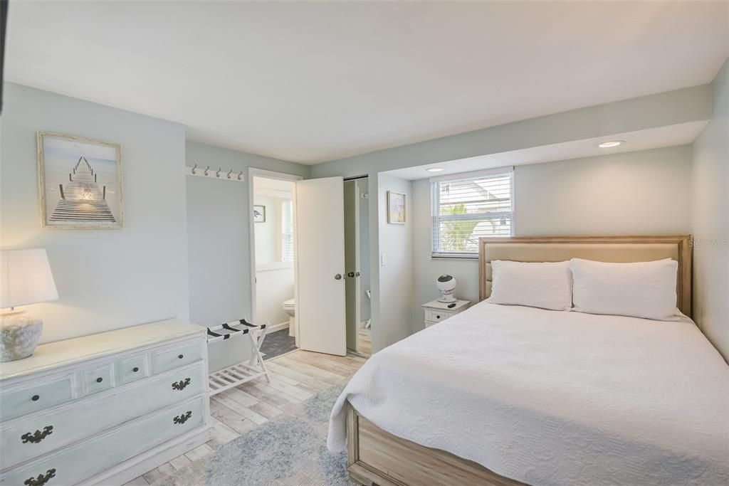 Activo con contrato: $835,000 (2 camas, 1 baños, 976 Pies cuadrados)