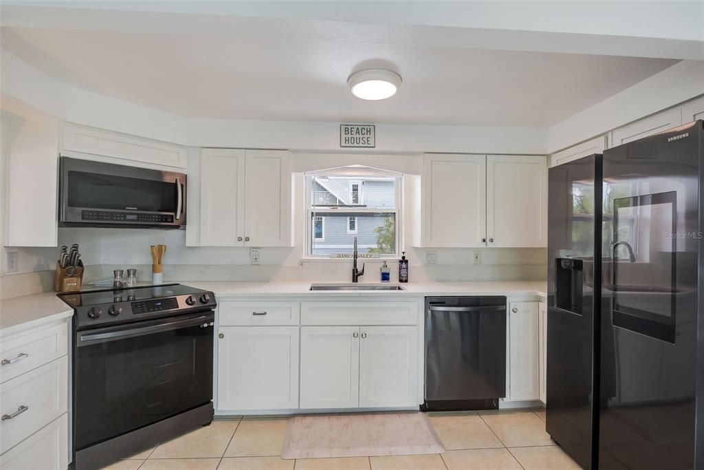 Activo con contrato: $835,000 (2 camas, 1 baños, 976 Pies cuadrados)