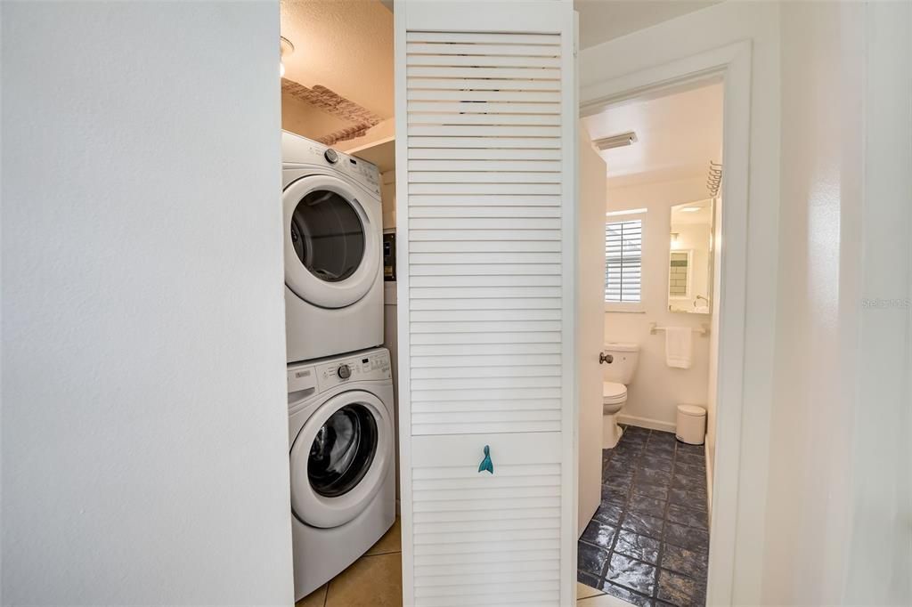 Activo con contrato: $835,000 (2 camas, 1 baños, 976 Pies cuadrados)