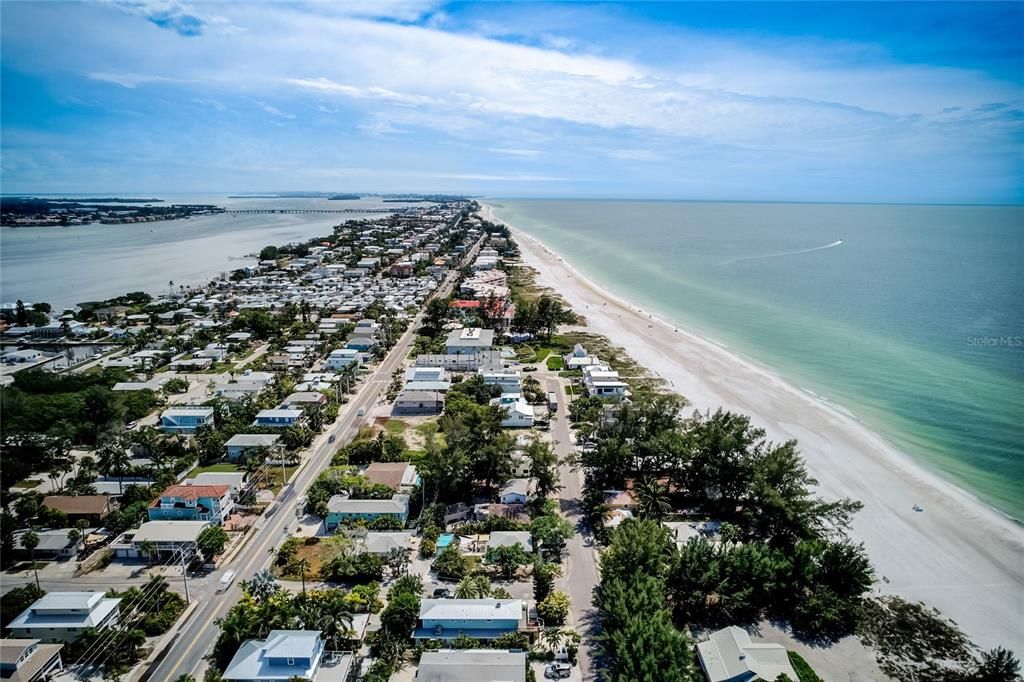 Activo con contrato: $835,000 (2 camas, 1 baños, 976 Pies cuadrados)