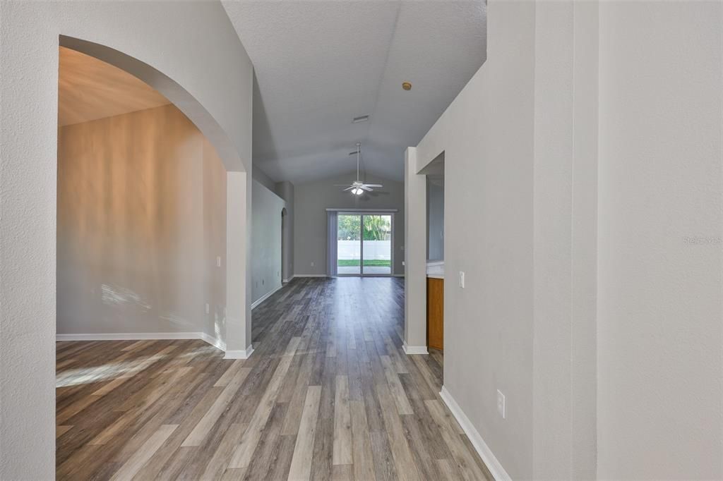 For Sale: $350,000 (4 beds, 3 baths, 1808 Square Feet)