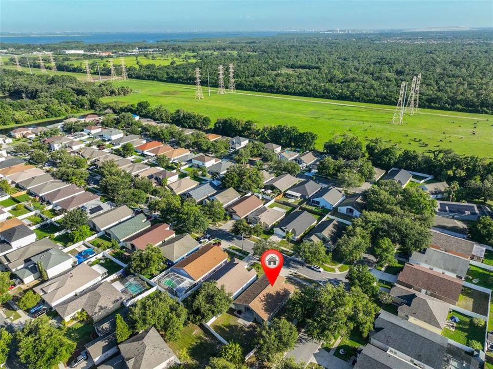 For Sale: $350,000 (4 beds, 3 baths, 1808 Square Feet)