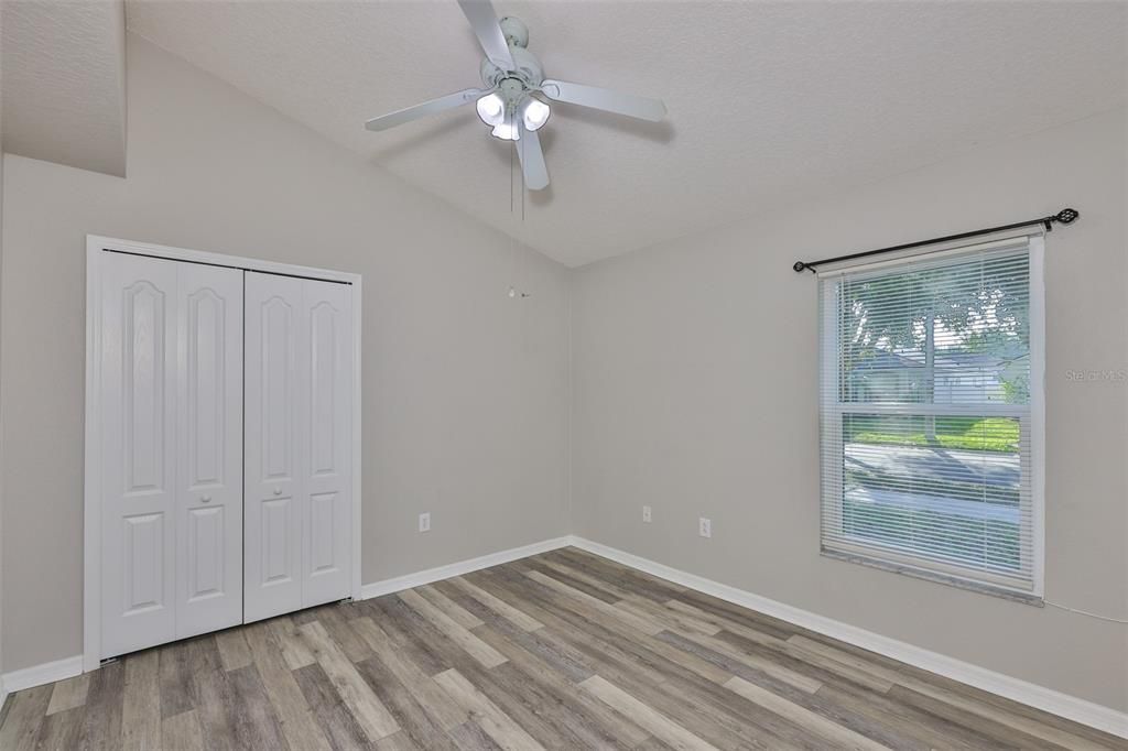 For Sale: $350,000 (4 beds, 3 baths, 1808 Square Feet)