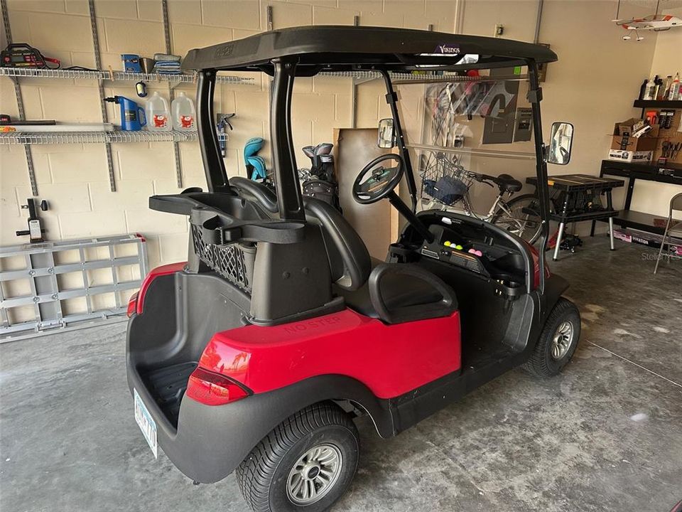 For Rent: $2,100 (3 beds, 2 baths, 2071 Square Feet)