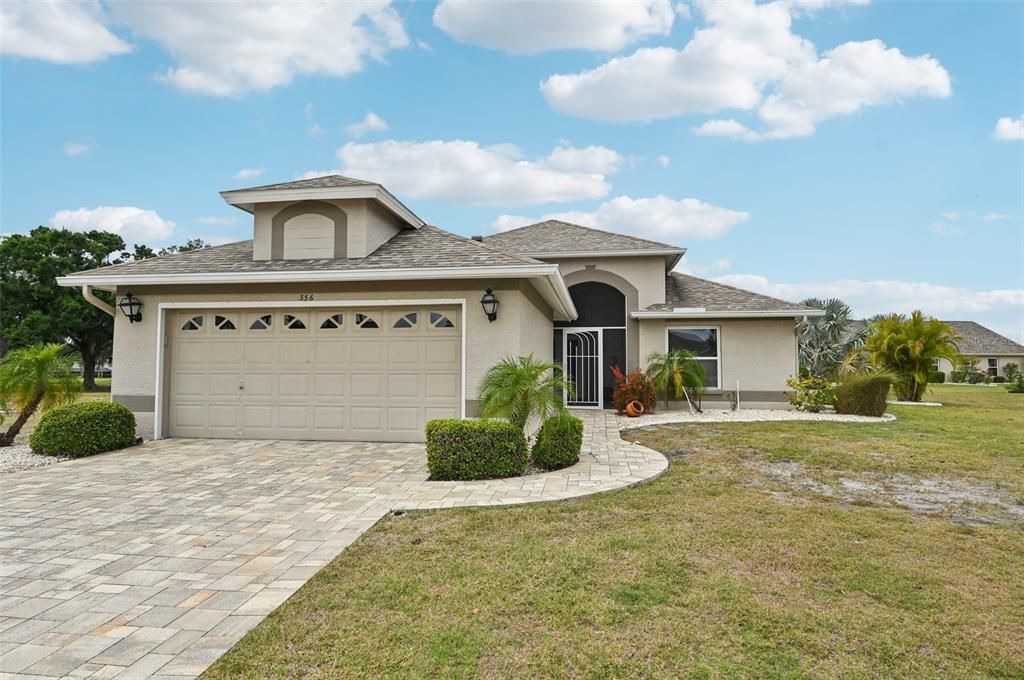 Недавно продано: $309,000 (2 спален, 2 ванн, 1650 Квадратных фут)