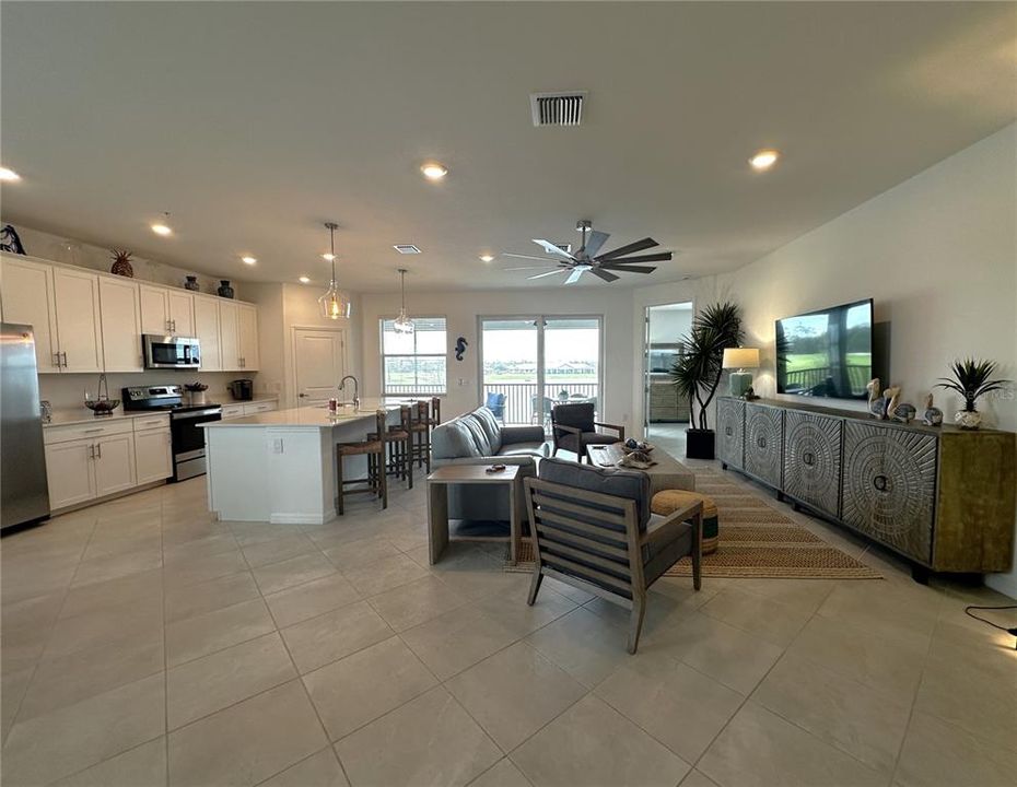 For Rent: $3,000 (3 beds, 2 baths, 2110 Square Feet)