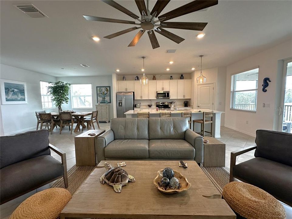 For Rent: $3,000 (3 beds, 2 baths, 2110 Square Feet)