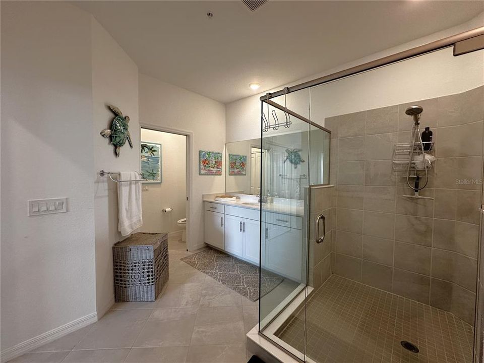 For Rent: $3,000 (3 beds, 2 baths, 2110 Square Feet)